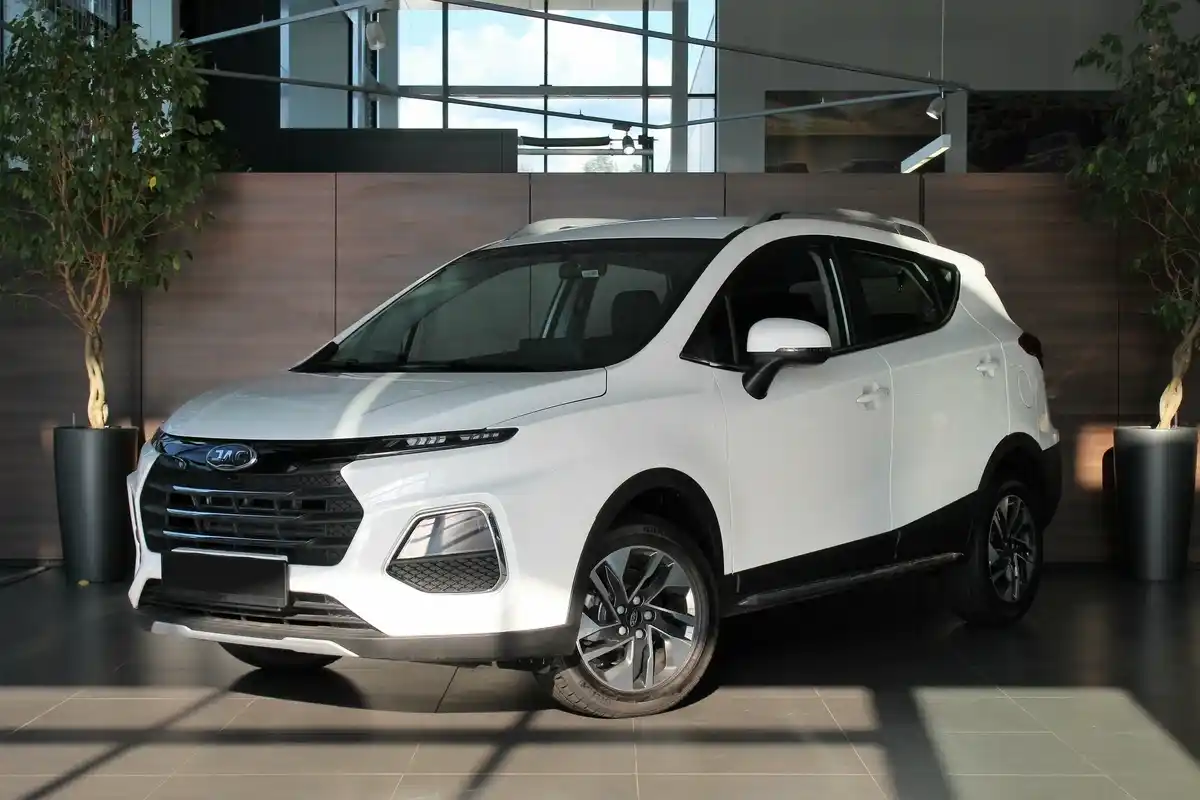 Jac JS3 в наличии по цене от 1 849 000 рублей