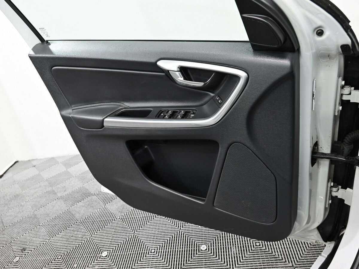 Купить Вольво ИксЦ60, 2014, 124 000 км.. Фото: #11