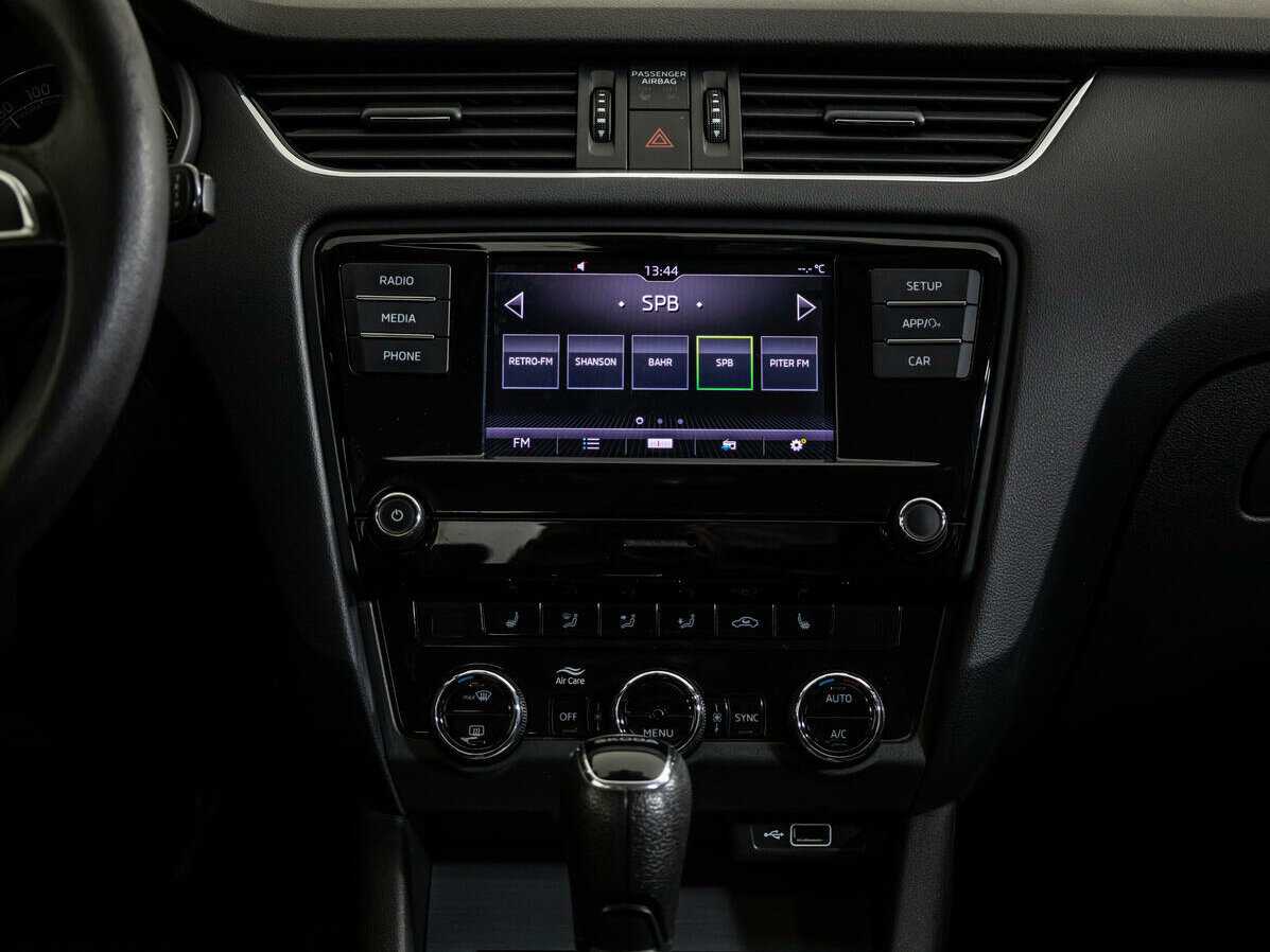 Купить Шкода Октавия, 2019, 173 241 км.. Фото: #11