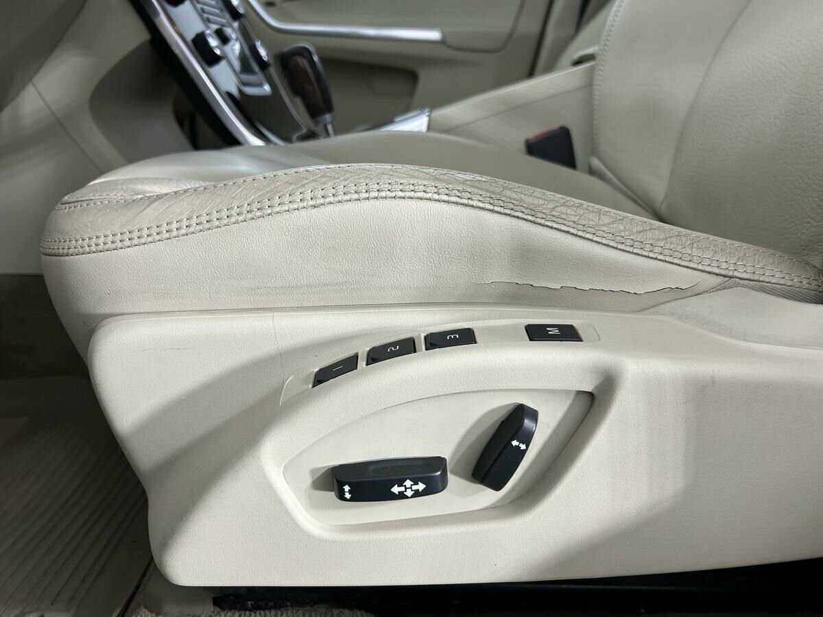 Купить Вольво ИксЦ60, 2012, 132 021 км.. Фото: #9