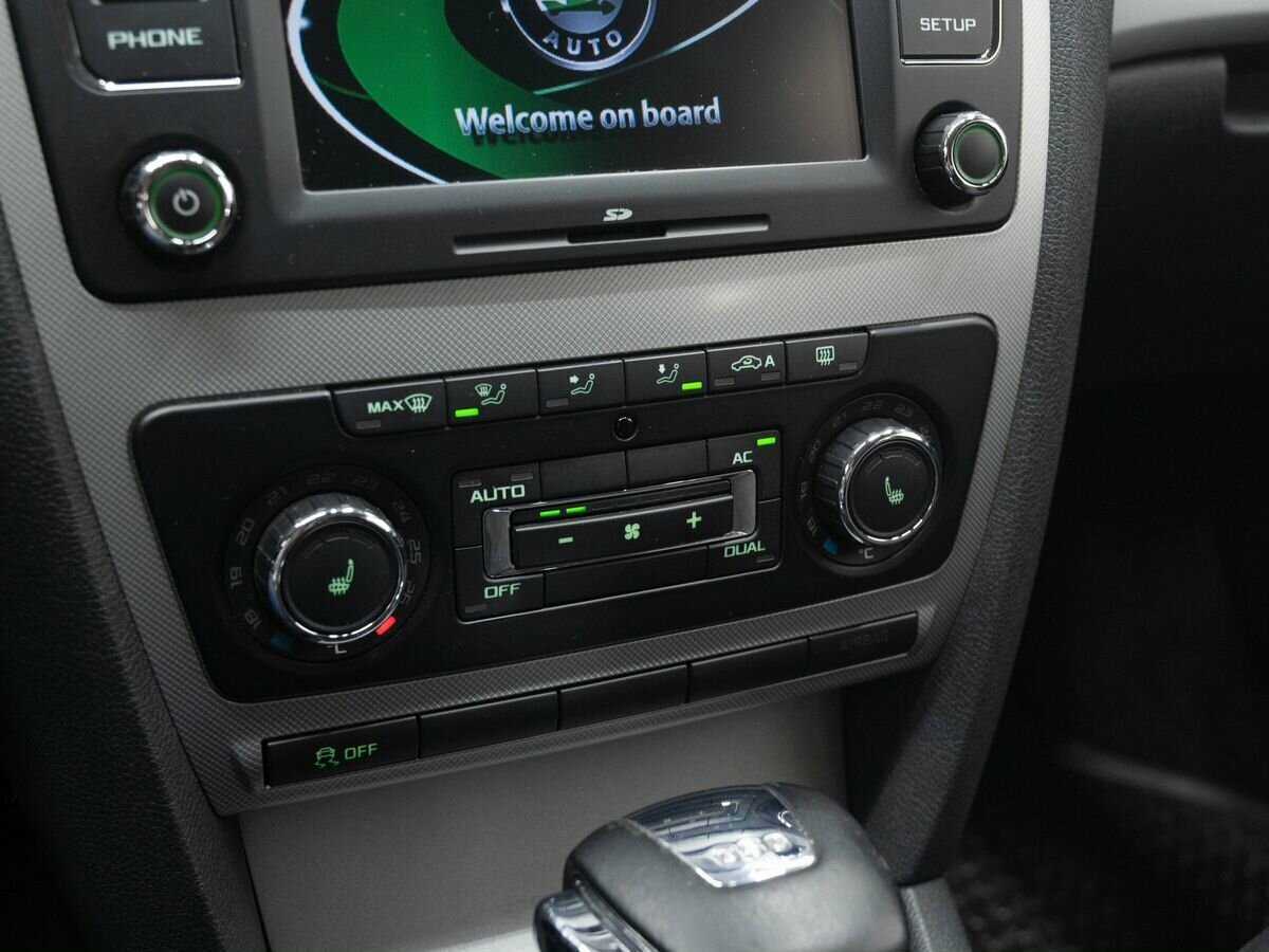 Купить Шкода Октавия, 2012, 165 701 км.. Фото: #16