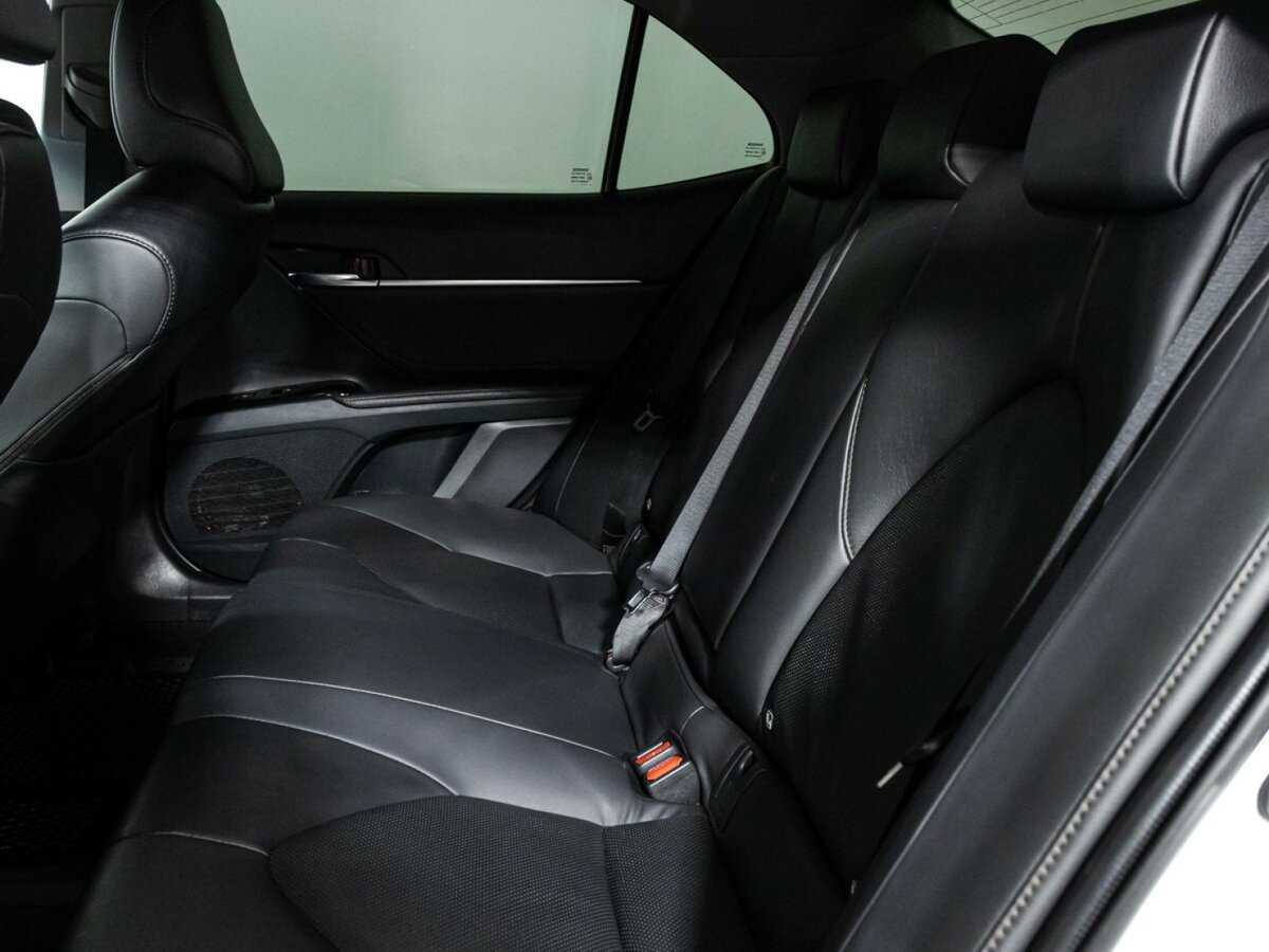 Купить Тойота Камри, 2018, 165 361 км.. Фото: #9