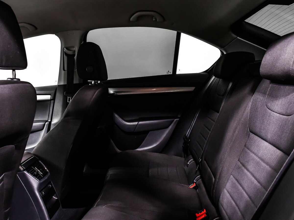 Купить Шкода Октавия, 2014, 193 124 км.. Фото: #10