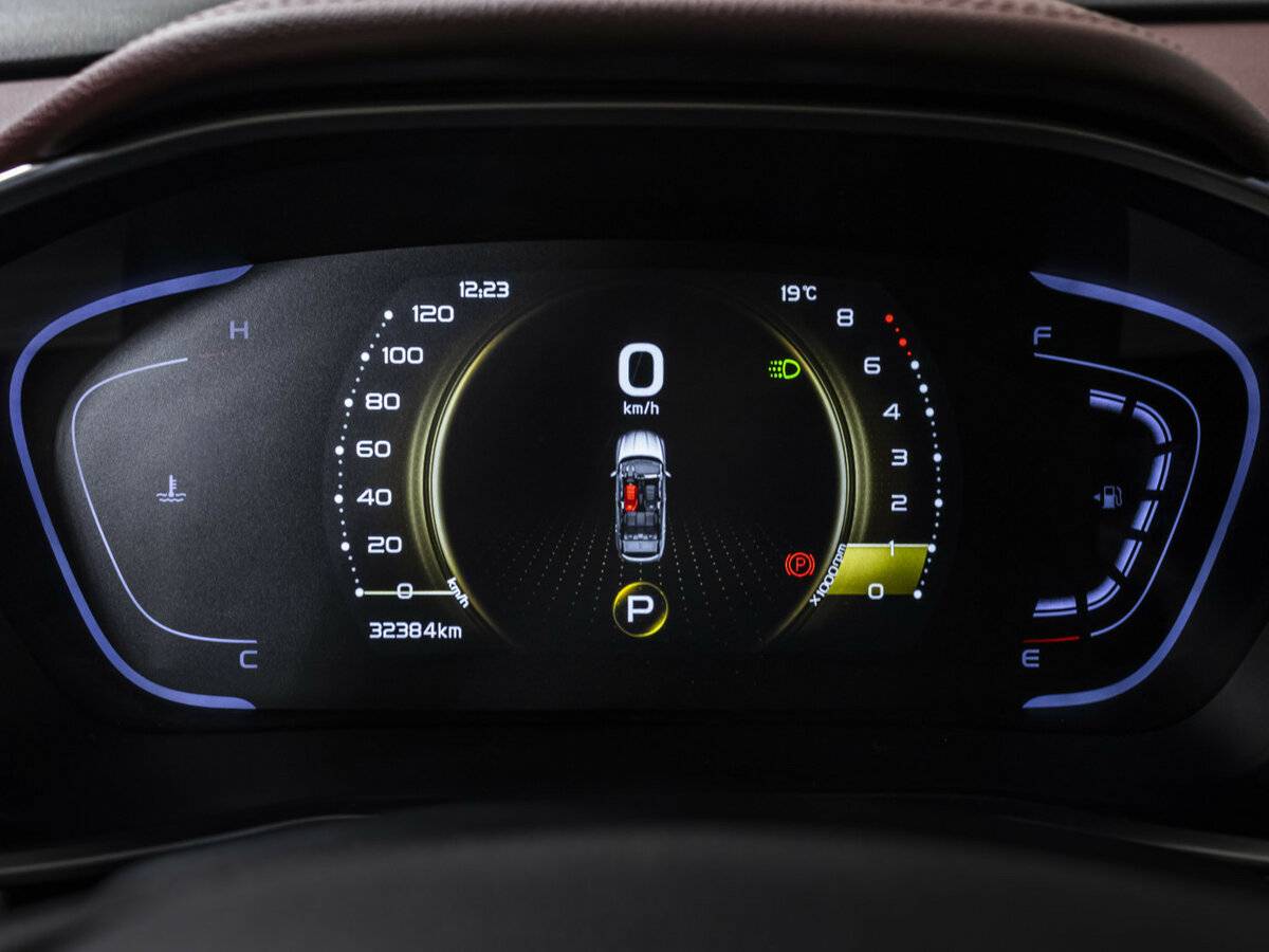 Купить Джили Кулрэй, 2022, 32 300 км.. Фото: #9