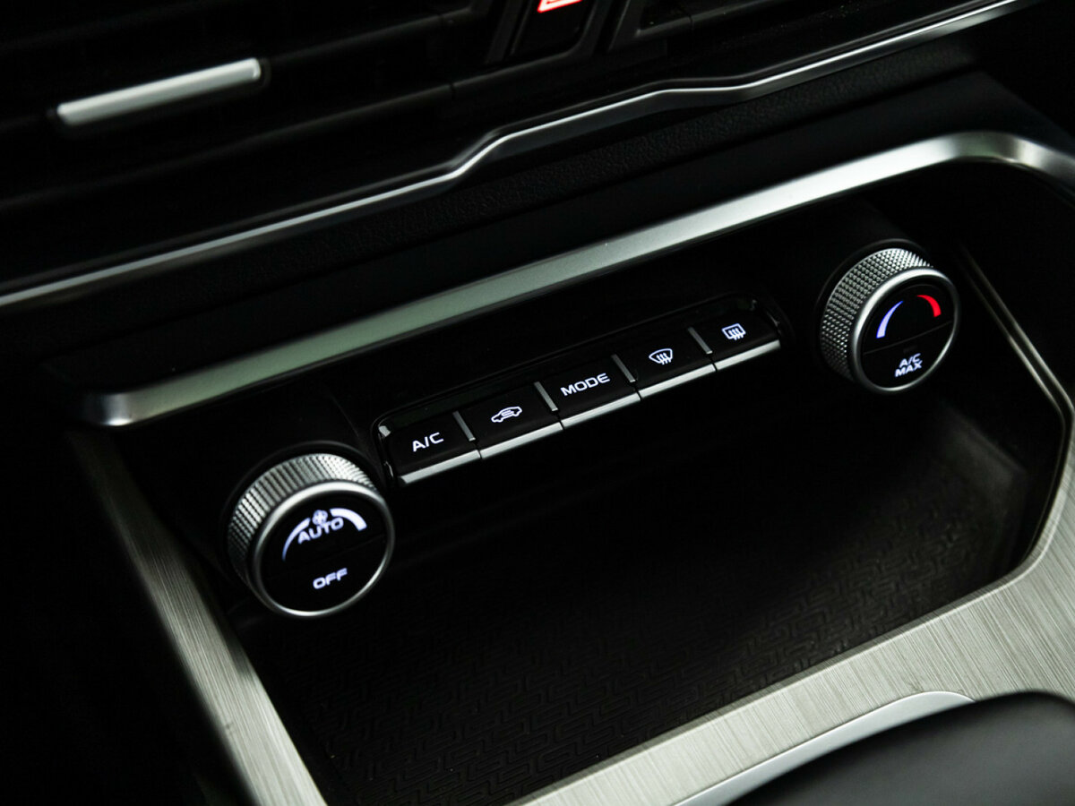 Купить Джили Кулрэй, 2023, 72 881 км.. Фото: #18