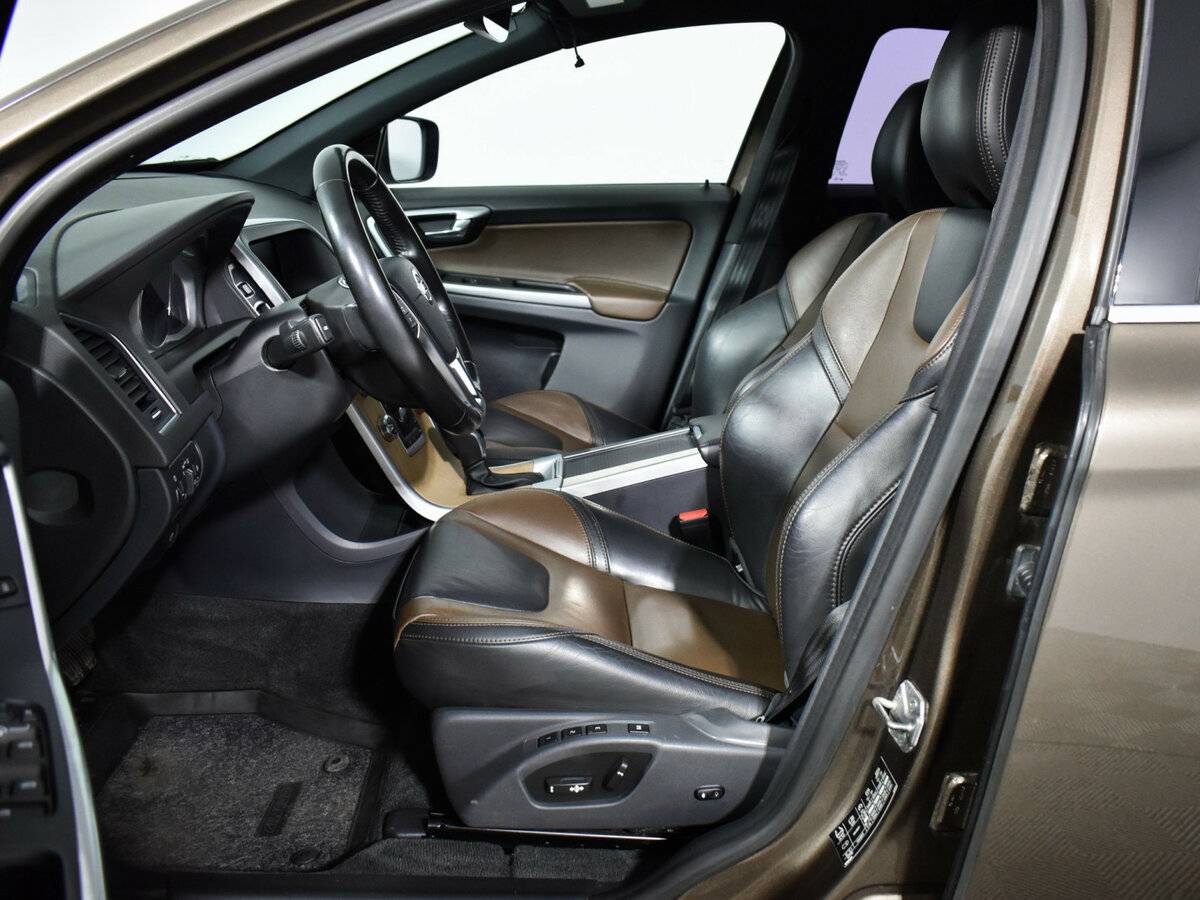 Купить Вольво ИксЦ60, 2017, 167 000 км.. Фото: #8