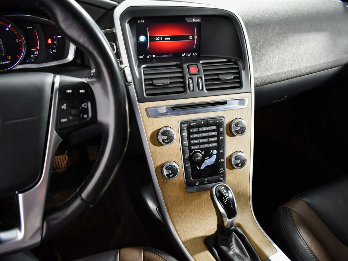 Купить Вольво ИксЦ60, 2017, 167 000 км.. Фото: #14